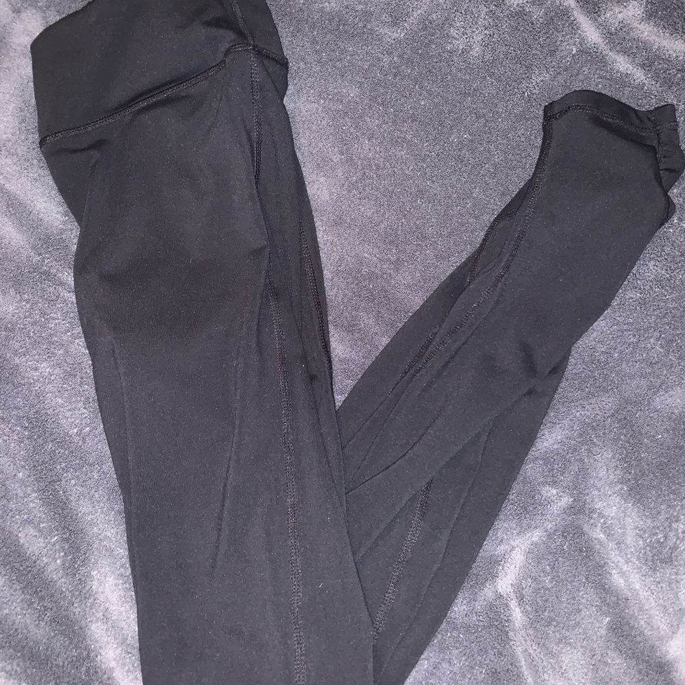 GAIAM leggings black Small w/ scrunch at ankles